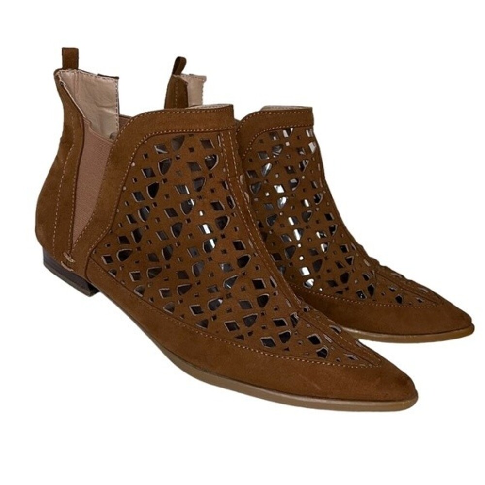 Plume by Farylrobin Tan Sorella Faux Suede Laser Cut Booties Size 10 Boho